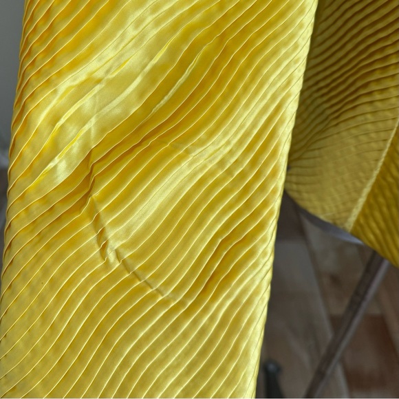 Vintage 80s Karen Lawrence Yellow Satin Pleated Evening Jacket Large - Picture 7 of 12